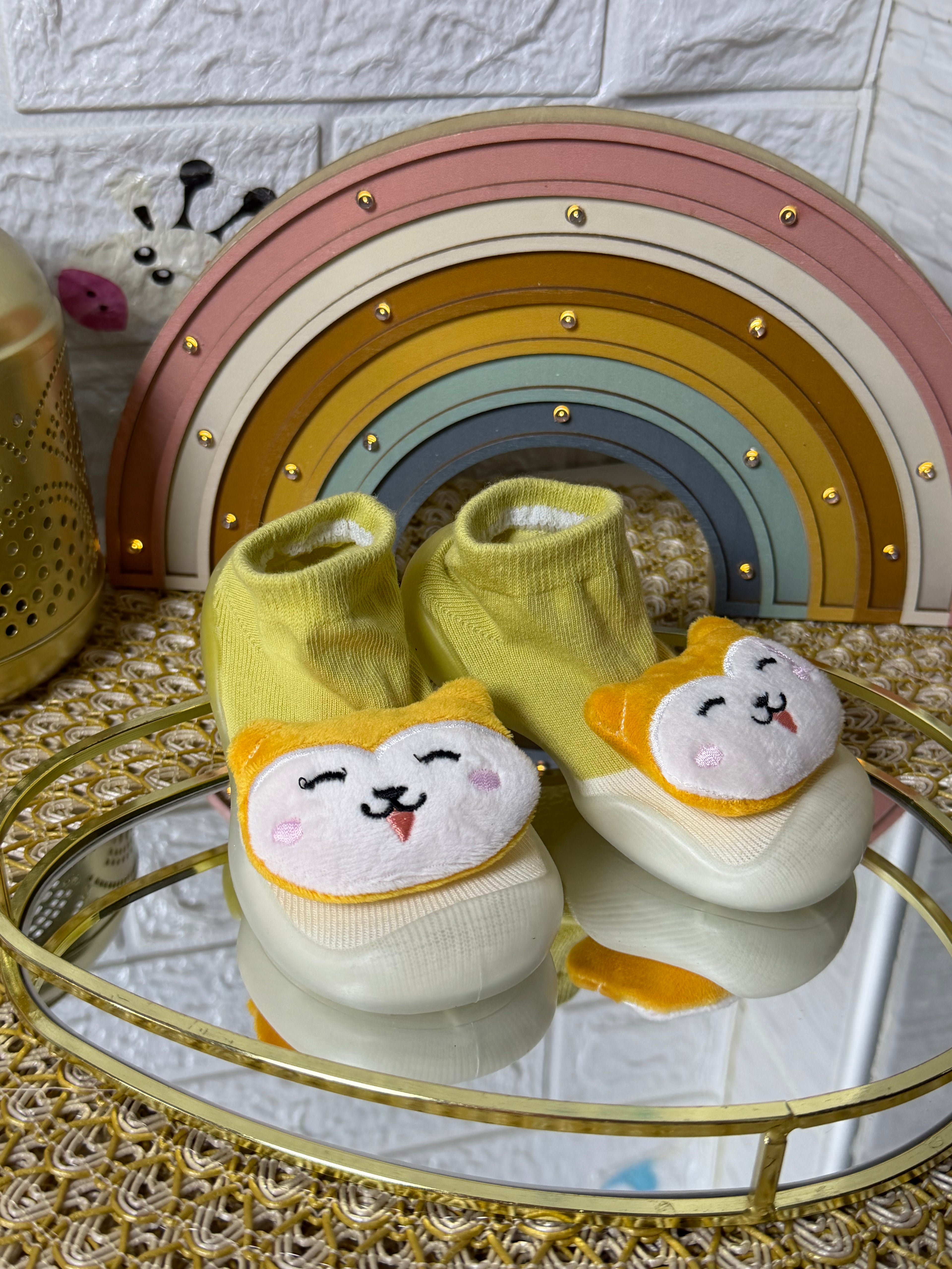Zapamedia con muñeco en relieve