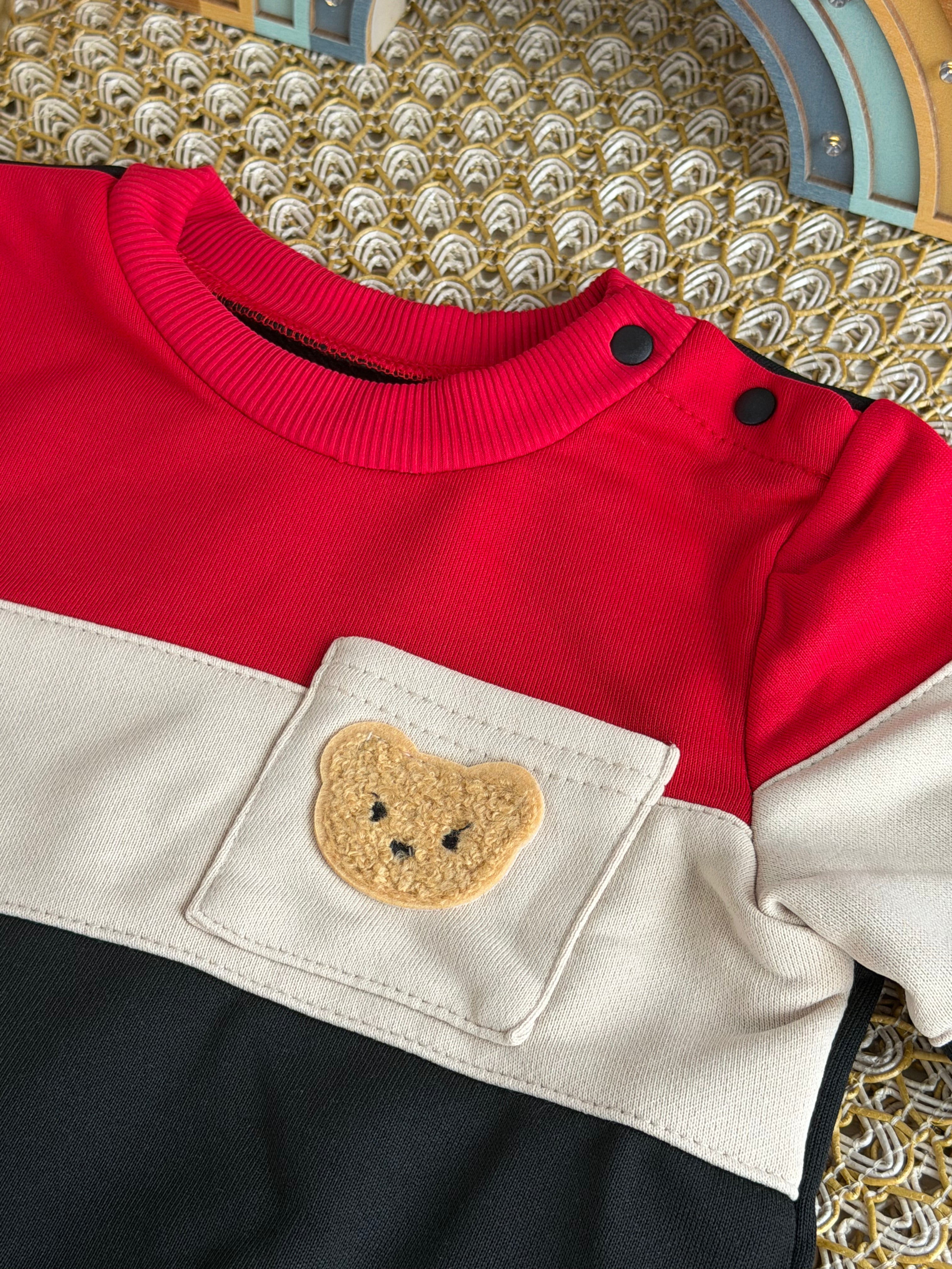 Conjunto 2 piezas negro con rojo osito